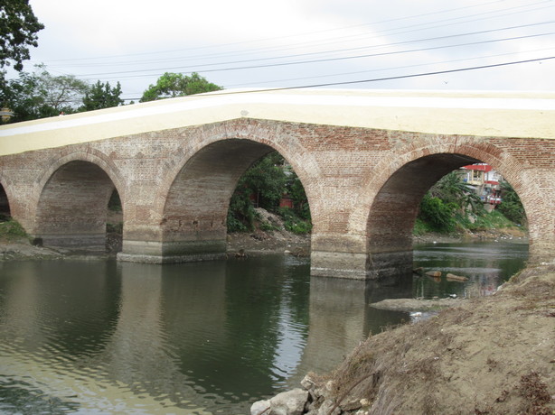 De Yayabo brug in Sancti Spiritus